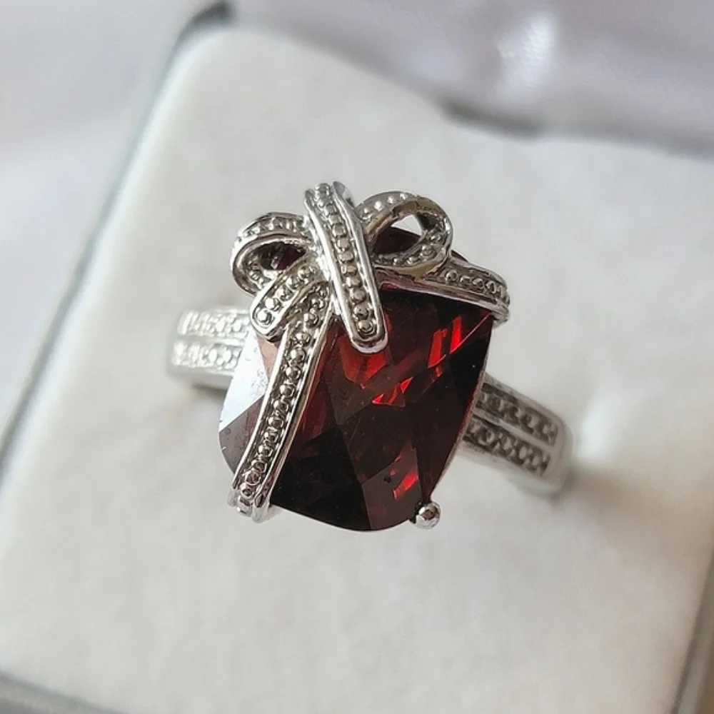 Gift Bow Garnet Simulated Gemstone Present Ring Silver Tone Christmas Holiday